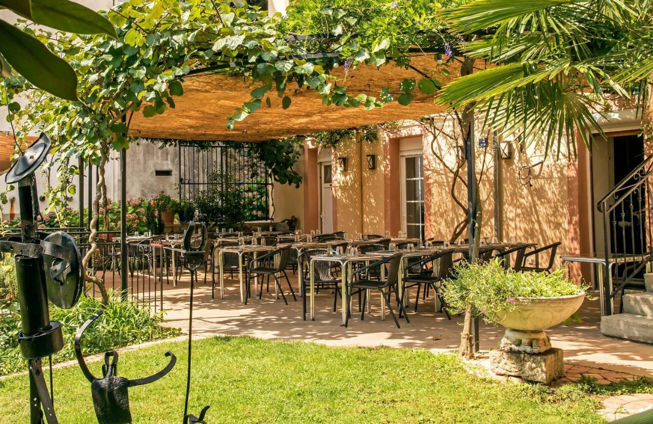 Hotel Restaurant Les Touristes Вальс-ле-Бен Экстерьер фото