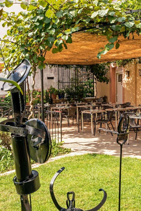 Hotel Restaurant Les Touristes Вальс-ле-Бен Экстерьер фото